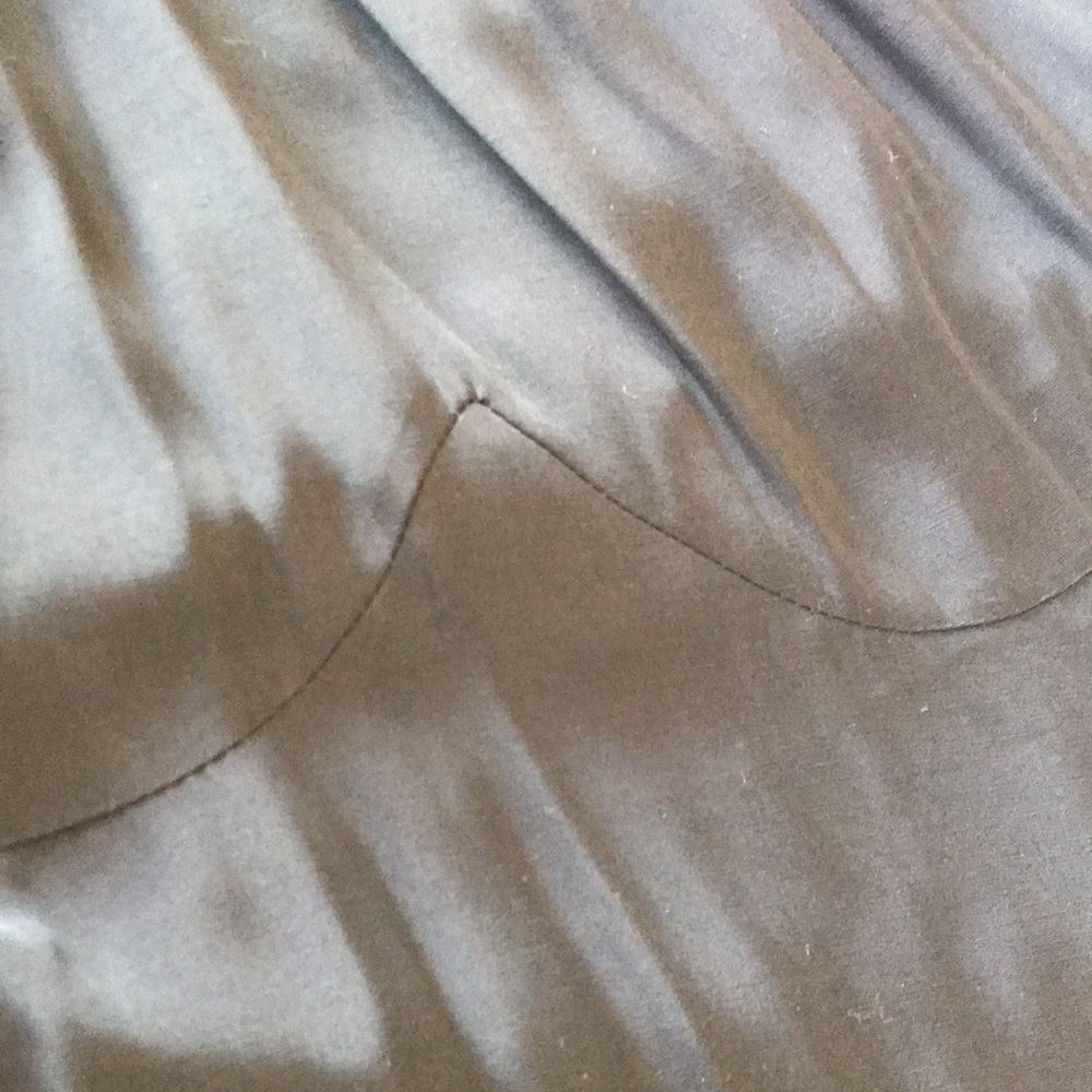 Dropped waist flared black skirt 10 - Picture 6 of 6